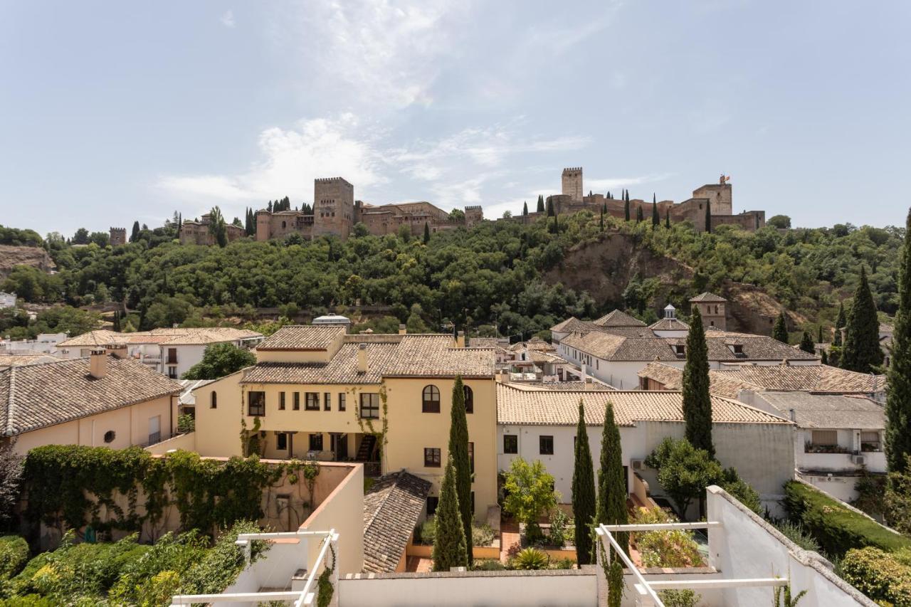 INOLVIDABLES VISTAS A LA ALHAMBRA, Parking Apartment Granada Bagian luar foto